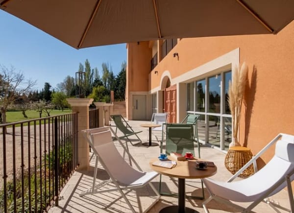 Domaine la Roque, Château / Domaine, Althen-des-Paluds, France